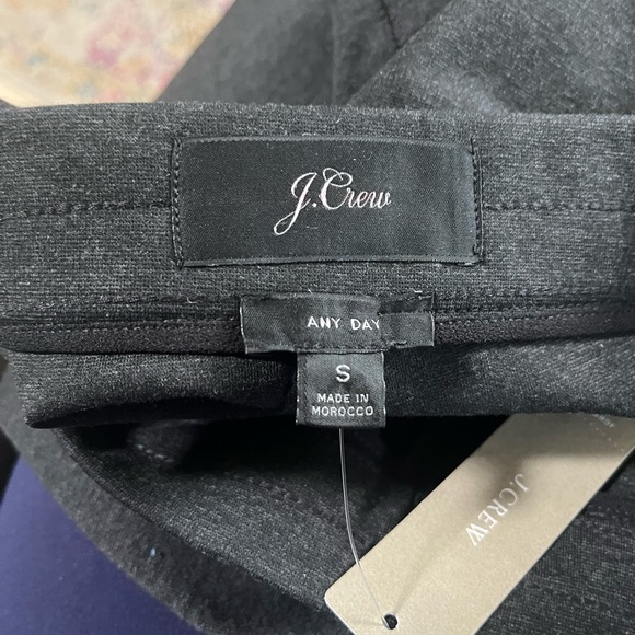 J.Crew popular slimming pants style, the “Any Day” pant. Size S - Picture 4 of 9